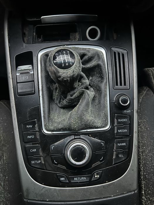 Dezmembrez Audi a4 b8 2.0 CAGA