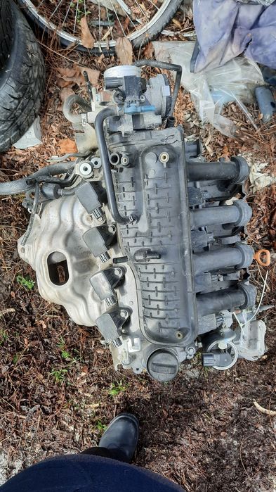 Хонда джаз 1.3 на части.Цената е за всичко .може и поотделно.