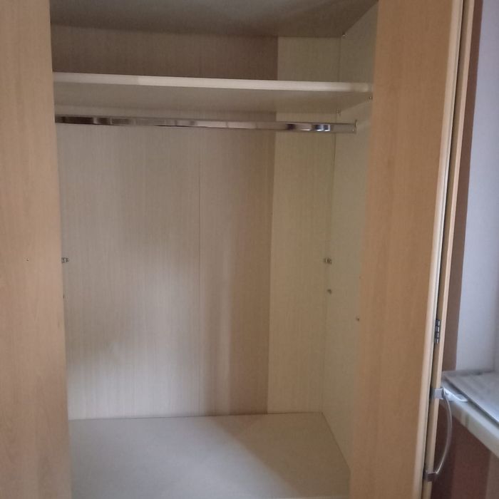 Dressing pentru haine