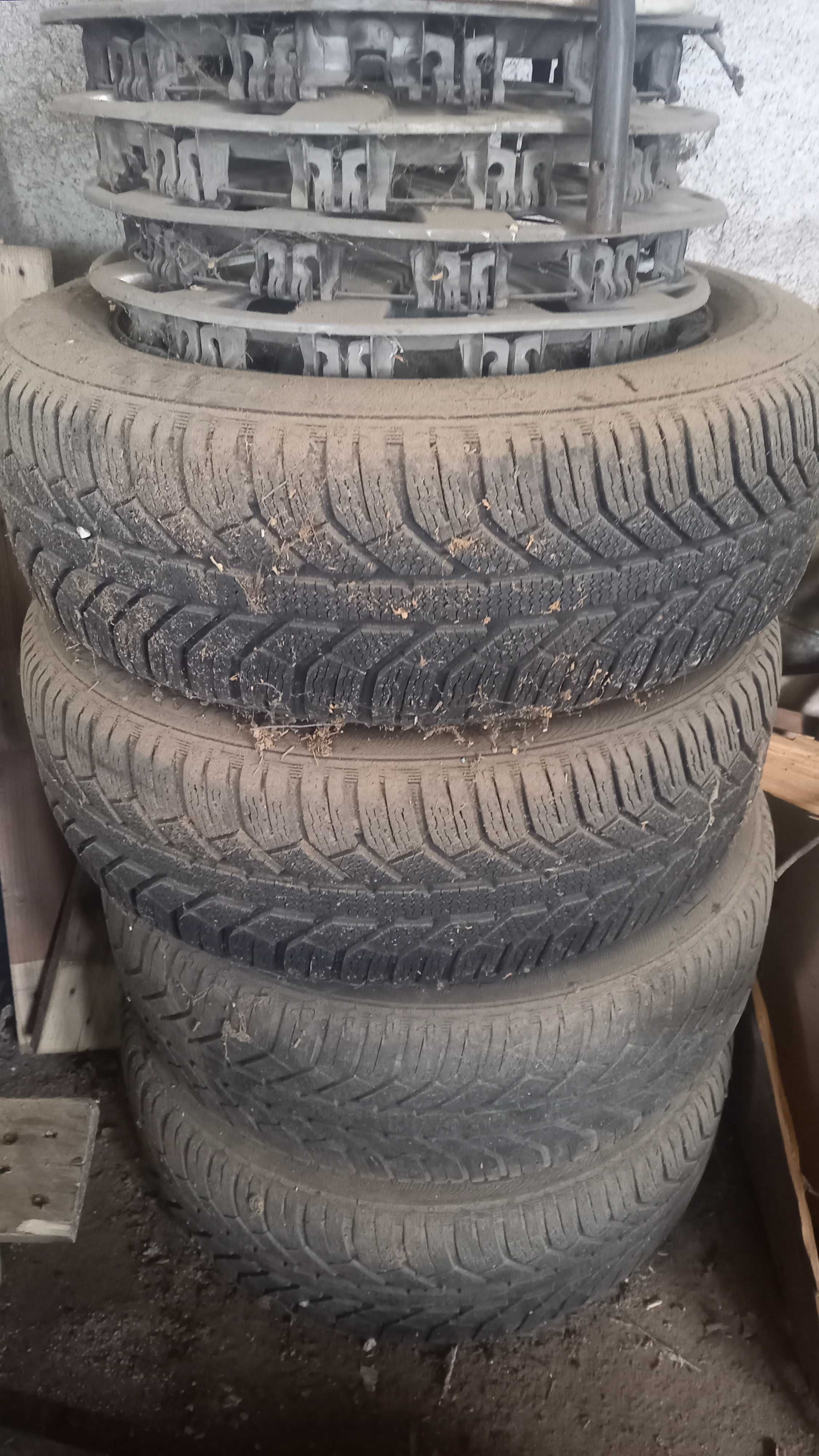 Джанти с гуми 15 цола гр. Пловдив Беломорски • OLX.bg