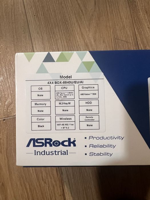 Mini Pc ASRock Industrial 4X4 BOX-8840U, AMD Ryzen™ 7 8840U. NOU