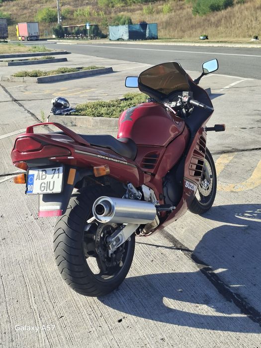 Suzuki RF 900 RR