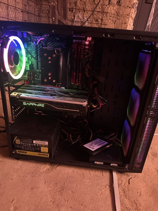 Vând pc gaming