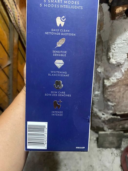 Електрическа четка за зъби  Oral B io 6