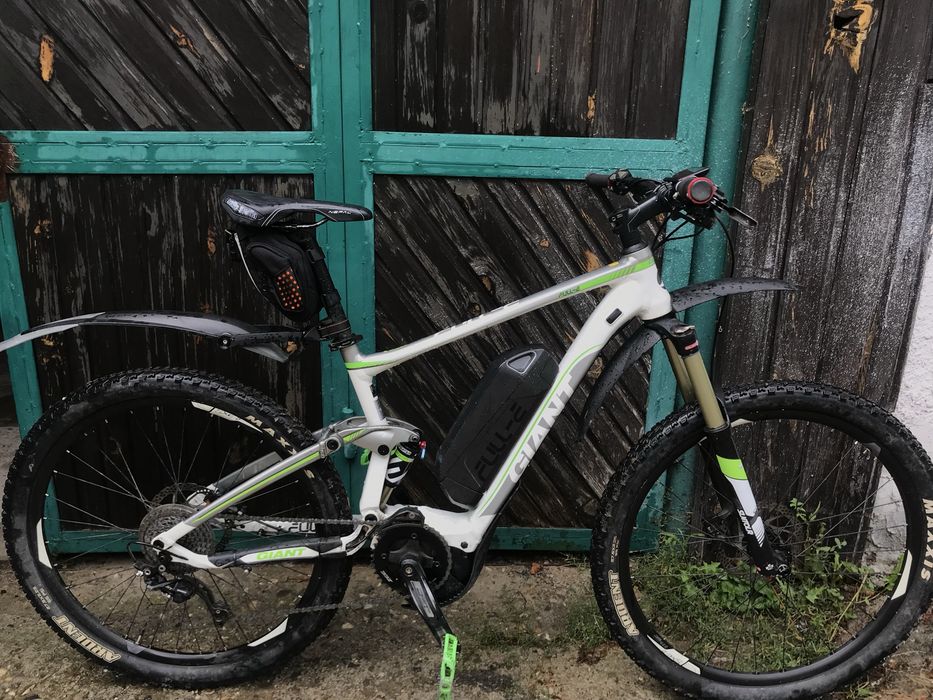 Biciclete electrica ebike full suspension 27.5 Giant