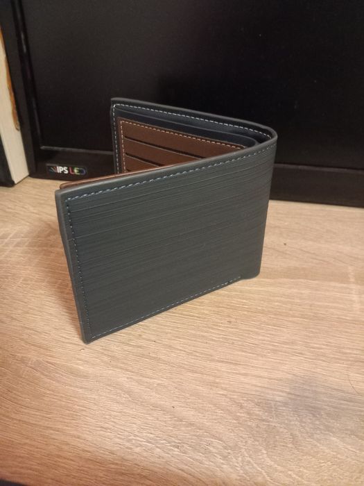 Vand portofel bogesi