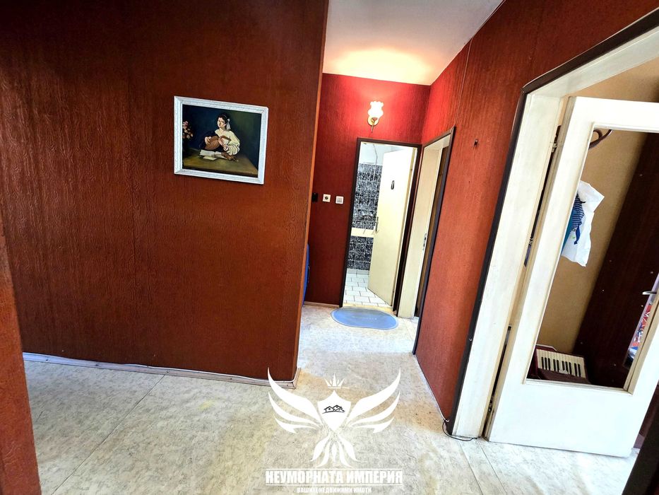 Продава се Тристаен апартамент в Асеновград - 90 кв.м за 1134 €/кв.м - Снимка #2