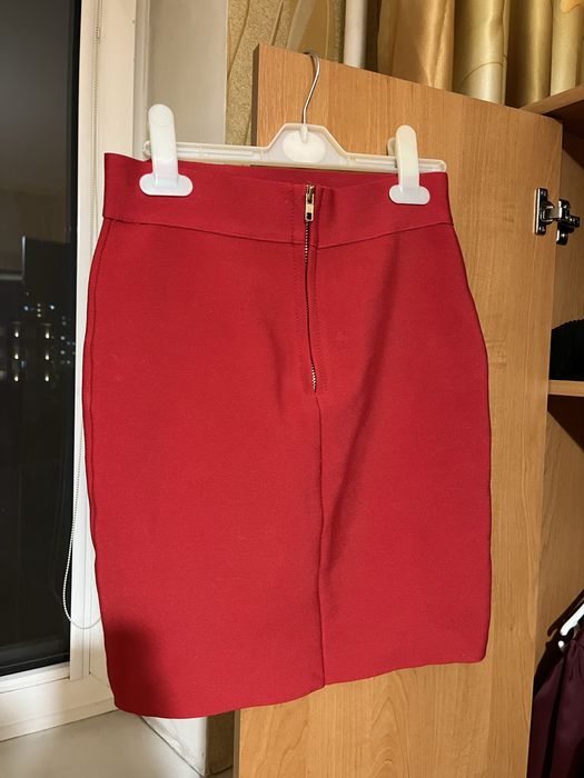 Мини юбка облегающая красная