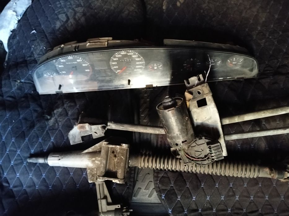 Продам запчасти ауди