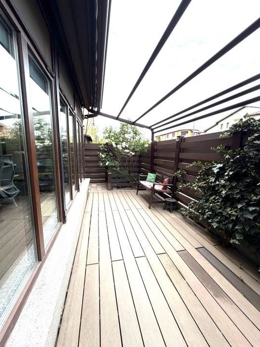 Apartament 4 camere si curte 80 mp/Bragadiru strada Smaraldului