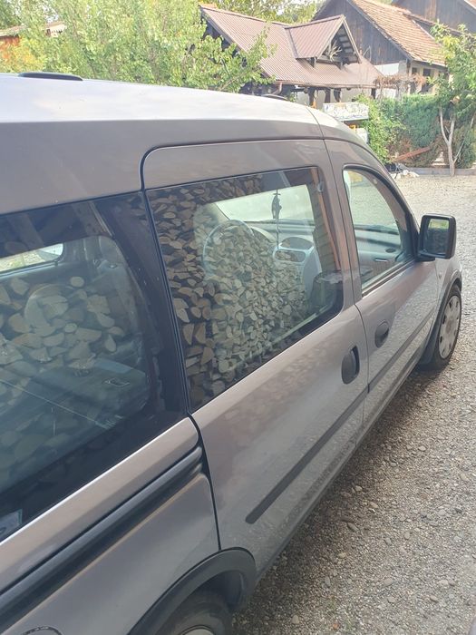 Masina opel combo