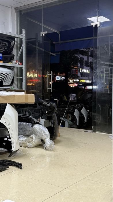 Кузовные запчасти