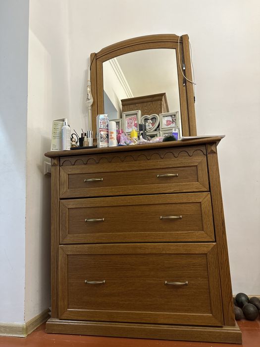 Спальный гарнитур