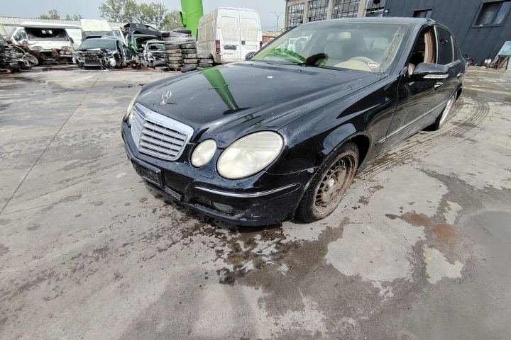 Manete semnalizare si stergatoare bloc complet Mercedes-Benz E-Class