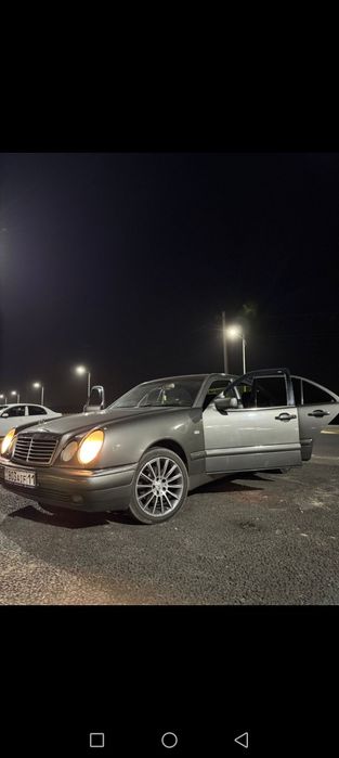 Мерседес w210...