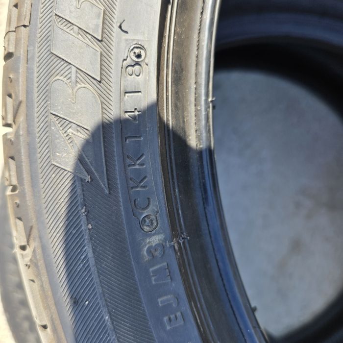 Anvelope turism noi vara Bridgestone 235 45 20
