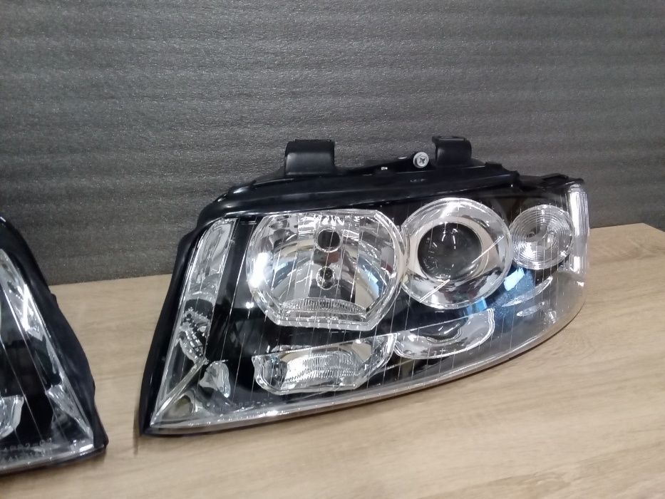 Far faruri halogen stanga/dreapta Audi A4 B6 2000|2001|2002|2003|2004