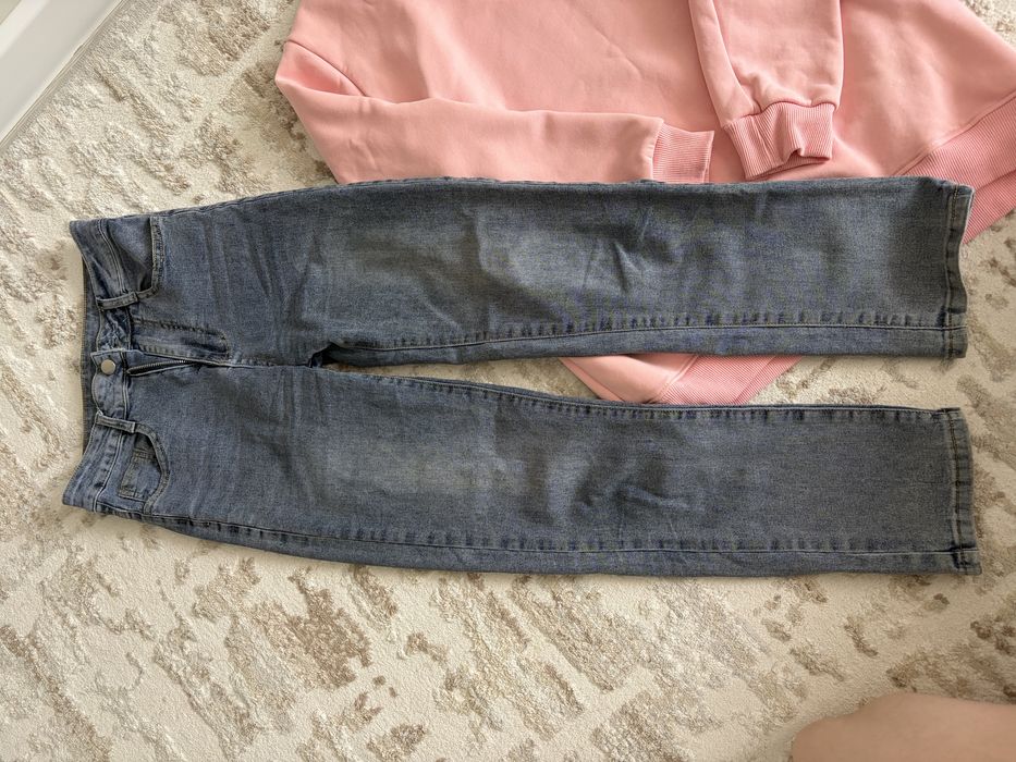 Отдам женские вещи