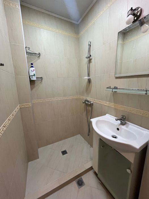 Дава се под наем Двустаен апартамент в Варна, Бриз - 64 кв.м за 433.5 € - Снимка #1