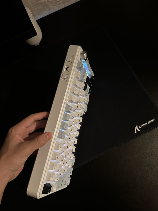 Клавиатура с иделано звучание