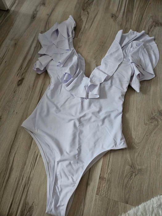 Бански Guess и други