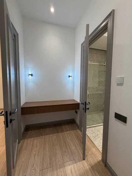 СРОЧНО ! Сдается квартира в новостройке центр города