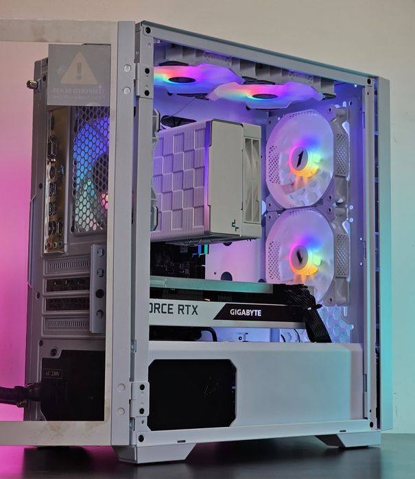 Ryzen 5-7500F/RTX 5060 8GB/RAM 32GB/SSD 1TB/Чисто Нов-Гаранция!