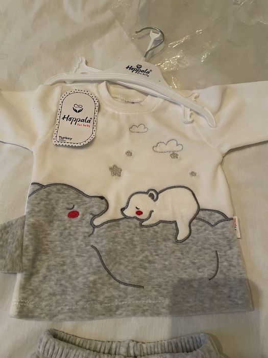 Продам детский костюмчик новый