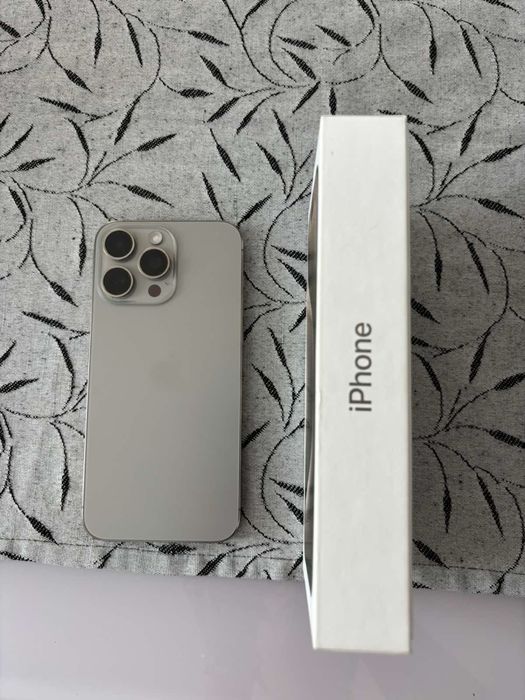 Продавам Iphone 15 pro max