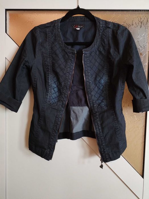 Продам сака 2 броя