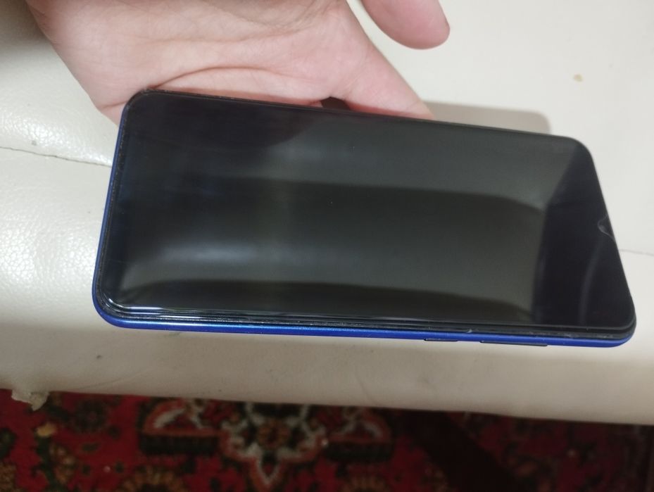 Redmi8 sotiladi srochna