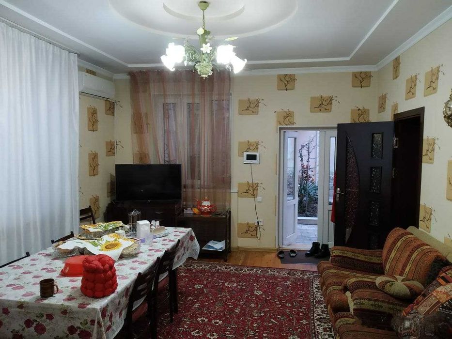 Двухуровневый дом 6 комнат на участке 2.6 сотки