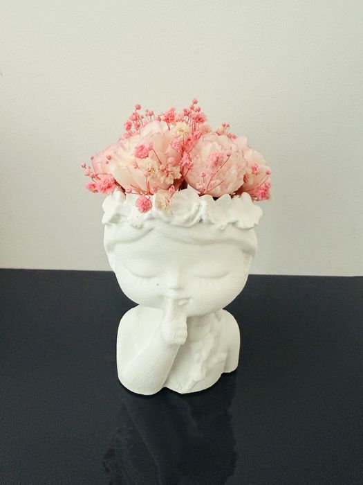 Ingerasi din ceramica cu lumanari din ceara parfumata