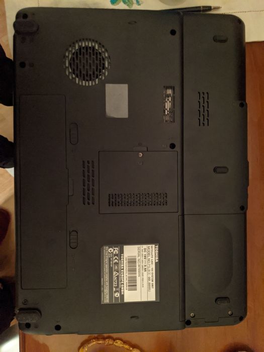 Ноутбук Toshiba L300