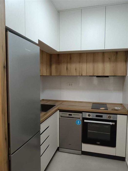 Дава се под наем Двустаен апартамент в Пловдив, Остромила - 51 кв.м за 204 € - Снимка #3