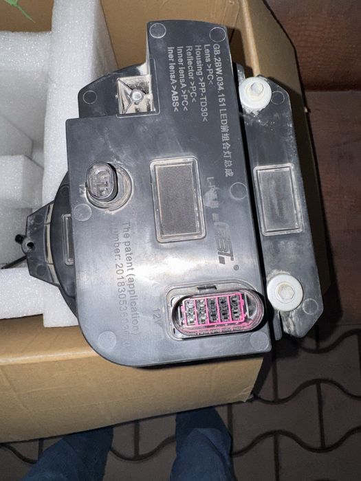 Фары под 20 год W463