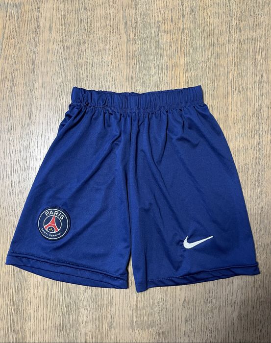 Футболен екип ПСЖ - Меси