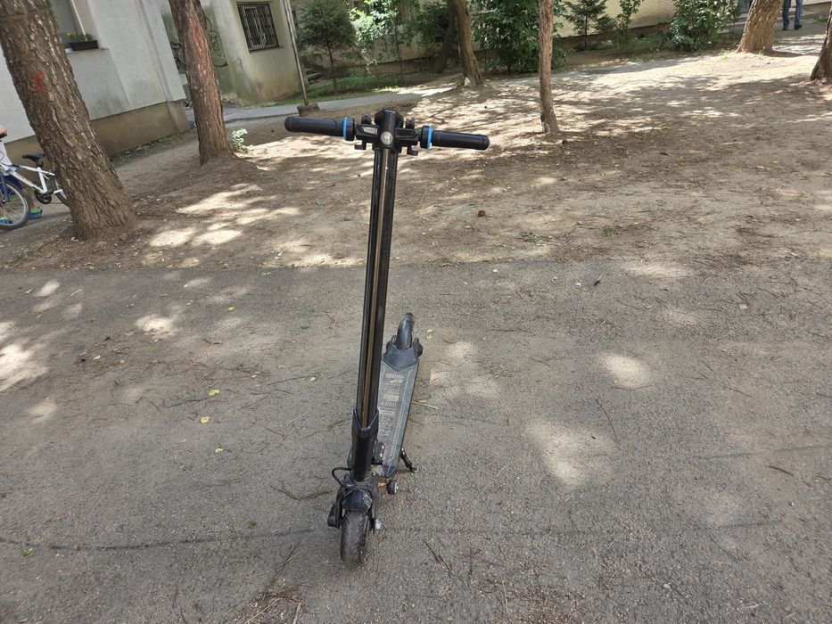 Vând trotinetă electrică Myria City Traveller+.