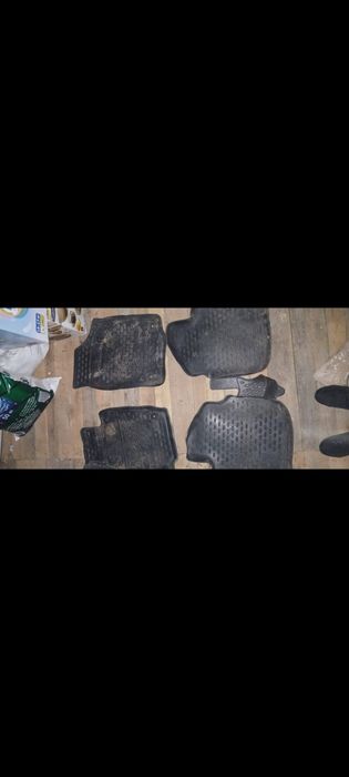 Продам запчасти на шкоду рапид