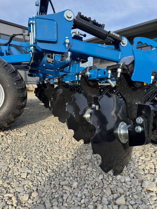 Gruber , Cultivator tractat 4,0-5,0 m Agripol