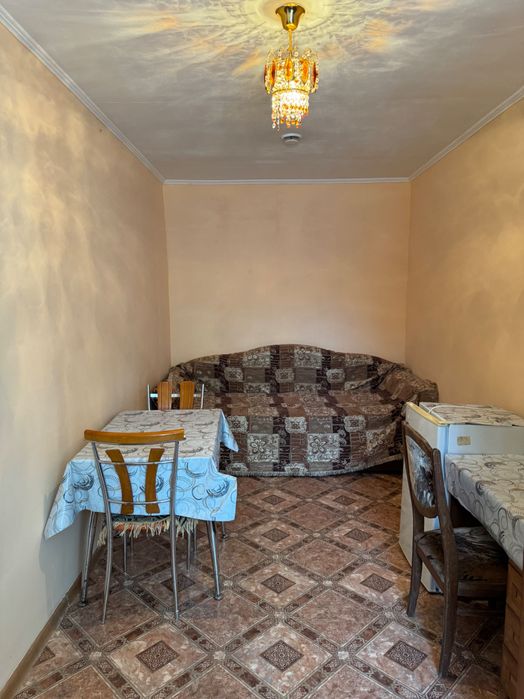 Сдаётся комната в районе Саяхата.