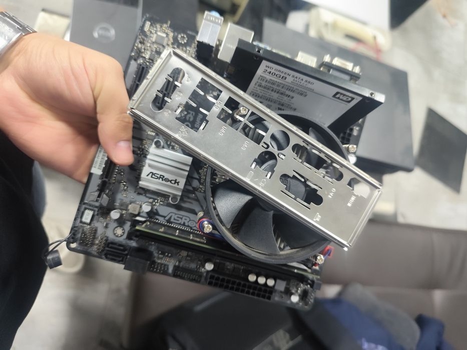 I3 10100 продам процессор и плату