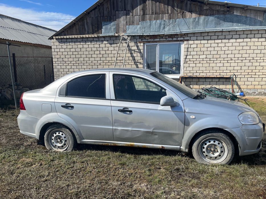 Продам машину шевроле авео