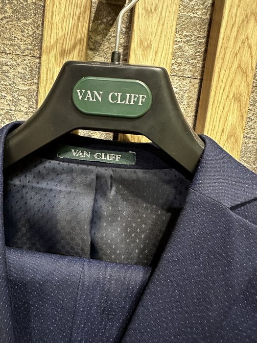Мужской костюм Van Cliff (Россия)