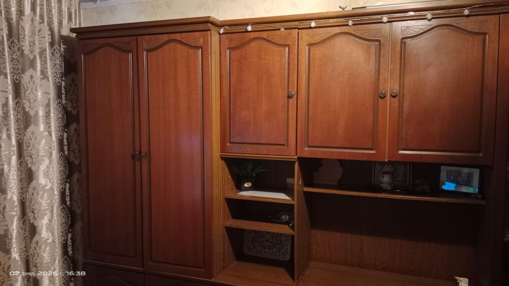 Продам гарнитур , шкаф
