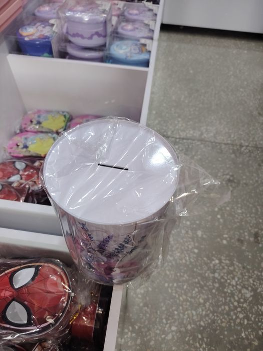 Копилка металлическая банка