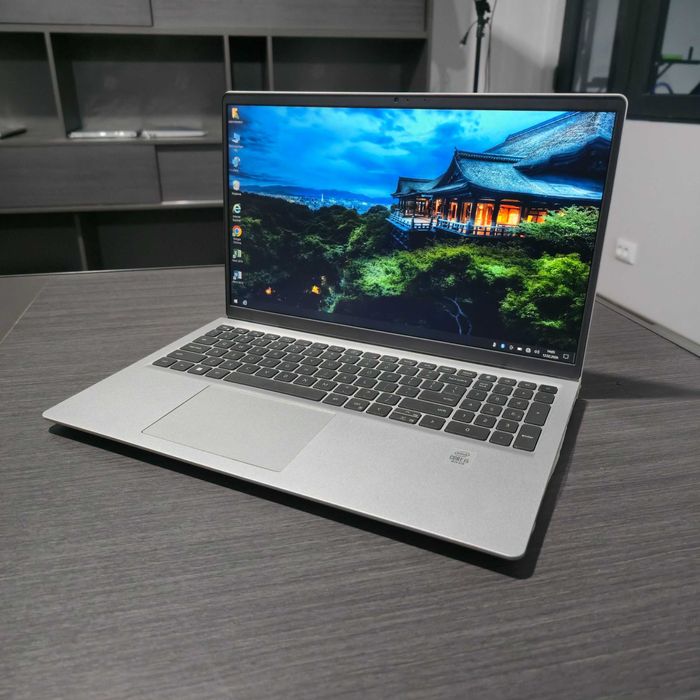 Dell  i5-1035G1/SSD256/RAM8