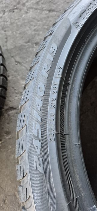 4 anvelope iarna RFT Pirelli,fata 245/40/19,spate 275/35/19.Pret/buc.