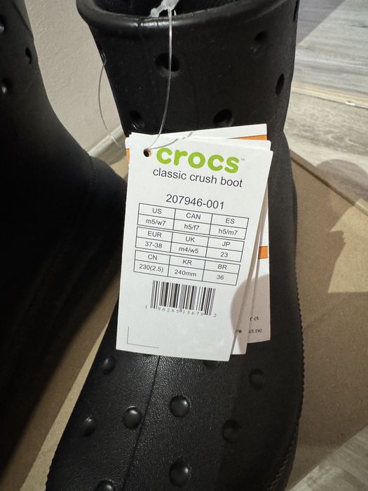 Crocs crush boot