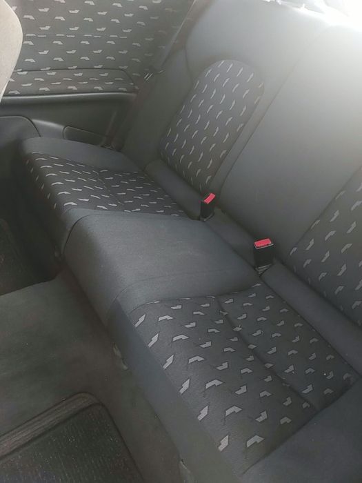 Vând Mercedes Benz C 200